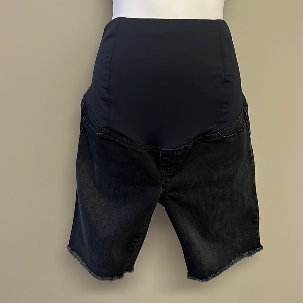 isabel Maternity Dark Wash Pull-On Bermuda Jean Shorts w/ Elastic Waist-Sz 6